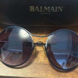 Balmain Elegant Black Round Sunglasses